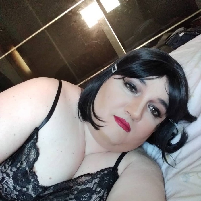 Crossdresser gordita buena mamona