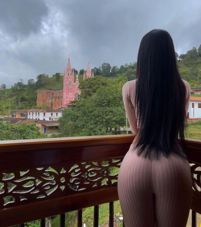 ANDREA SÚPER LUJO DE ALTO NIVEL POR PRIMERA VEZ