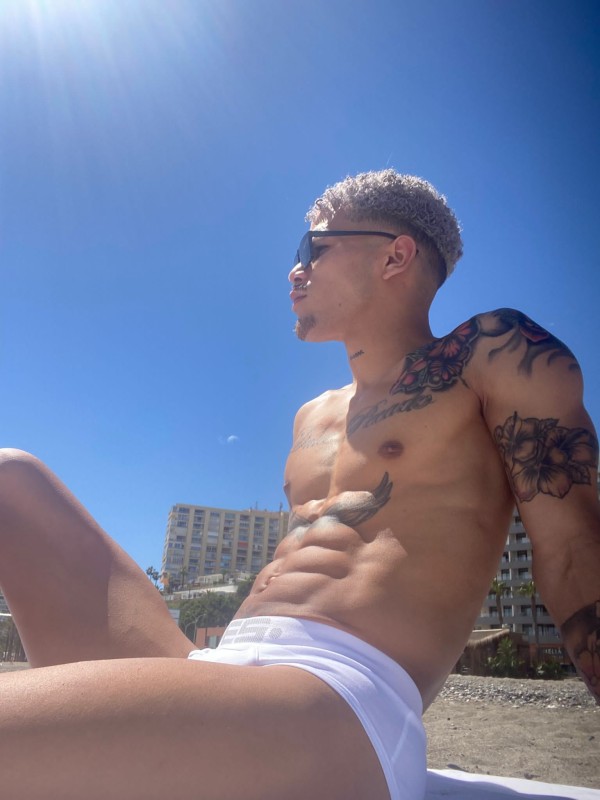 Gregorio chico latino