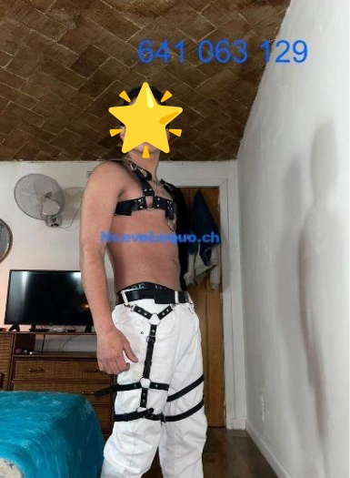 NOVEDAD jovencito latino en Figueres