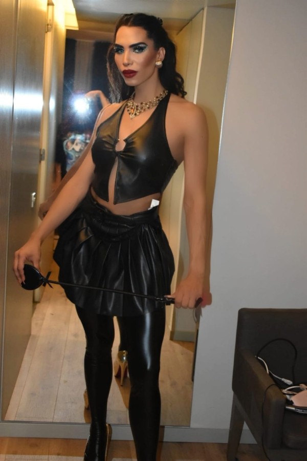 Luisana Milroy BellaYHermozaDulcura Modelo Internacional VILAFRANCA DEL PEN