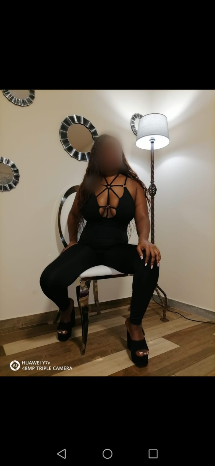 TENGO UNAS ENORMES TETAS… ALZIRA-CARCAIXENT