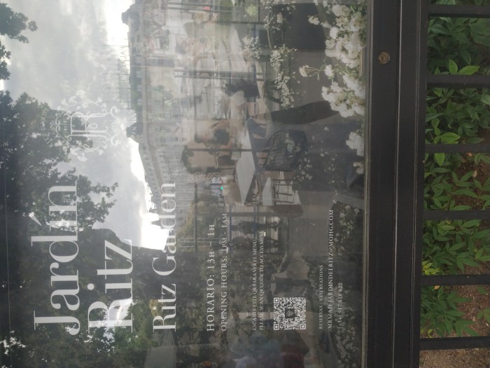 Busco tetona natural