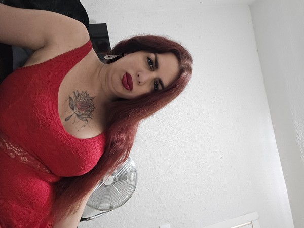 Transexual cubana 21cm polla