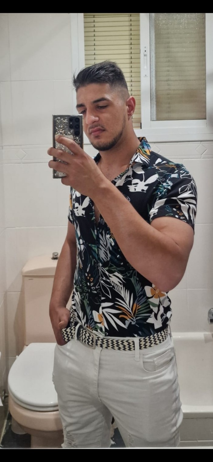 Angel gabarre, buen macho español.615258042(llamar) 604155414(whatsapp)