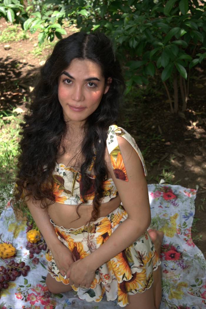 Niñata colombiana en Poblé sec