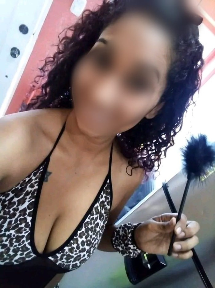 LINDA COLOMBIANA CON GANAS DE MUCHAAAA MARCHA