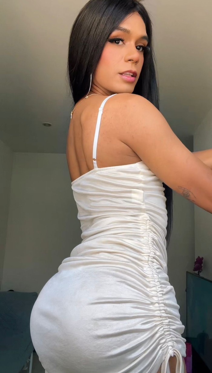 Sarah Cañera Latina