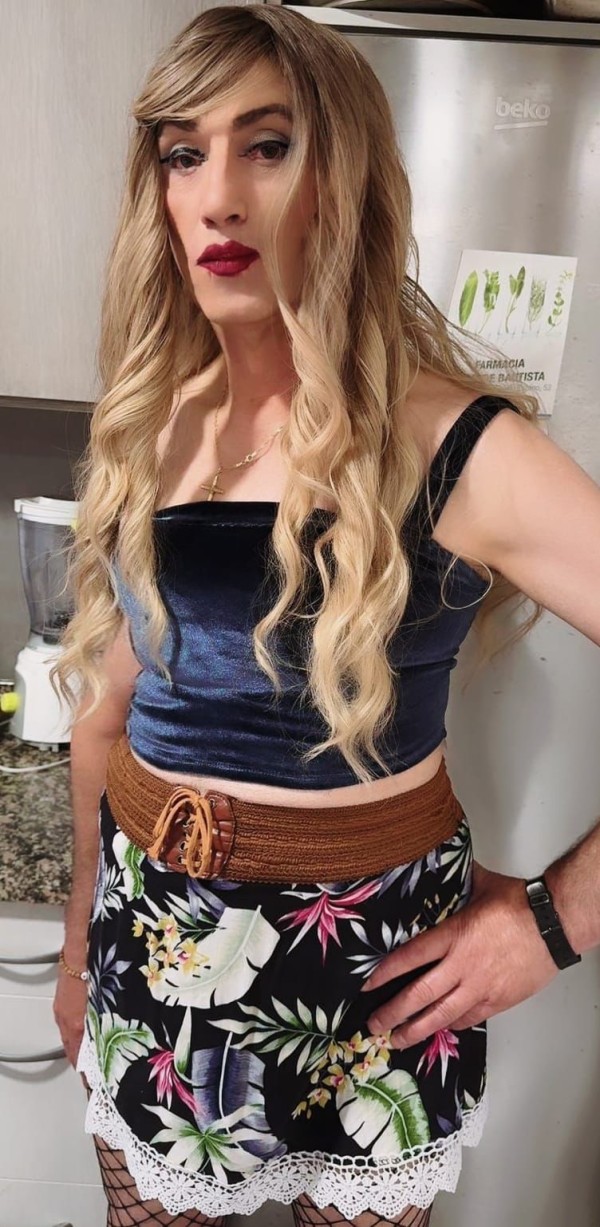 MADURITA RICA EN TU EN VIGO
