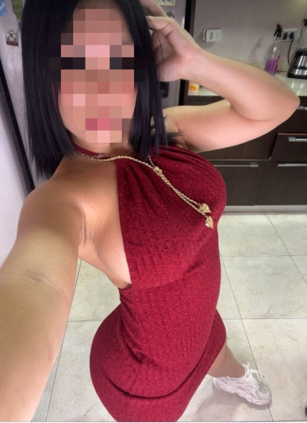 Nena mórbosa y atrevida