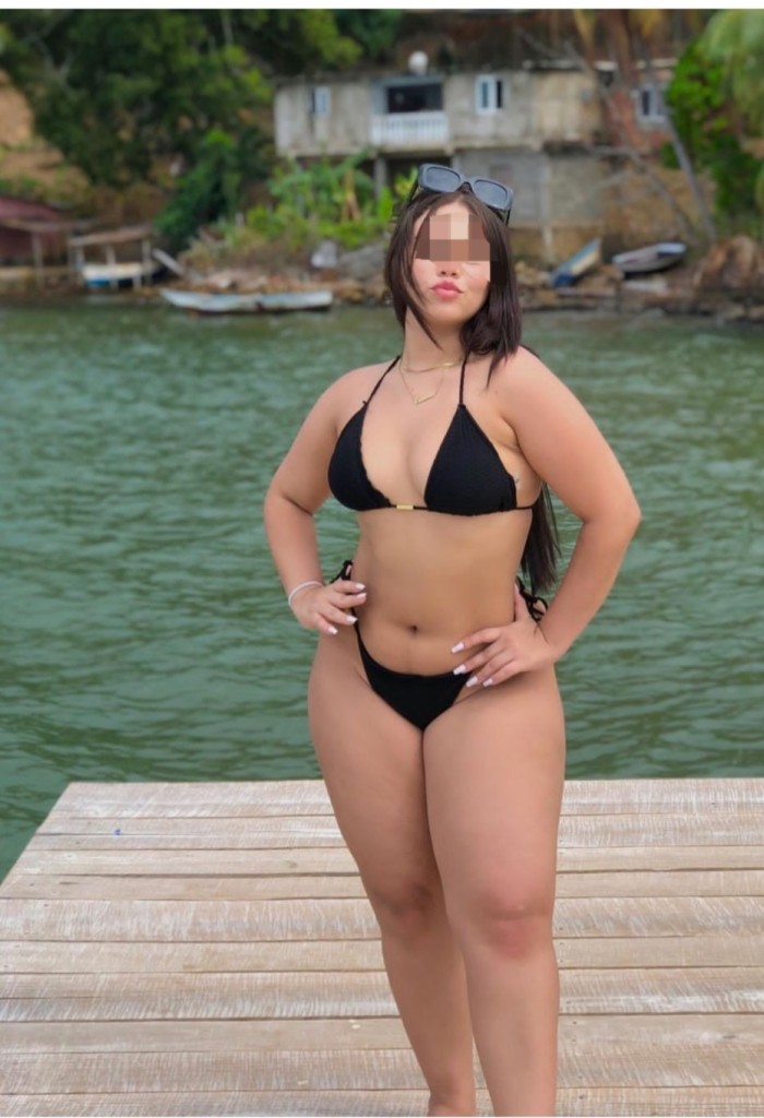 HERMOSA,ATENTA,MORVOSA Y MUY COMPLACIENTE