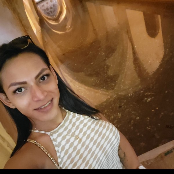 Sevilla nervion yasmin