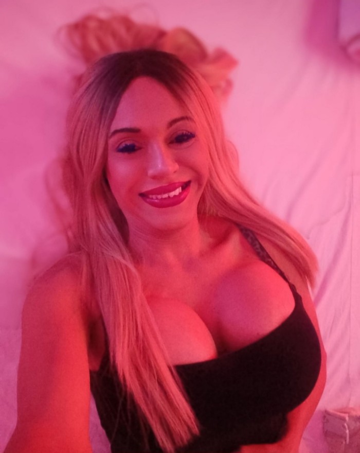 TRANS NICOLE CUERPAZO FIESTERA 674447924