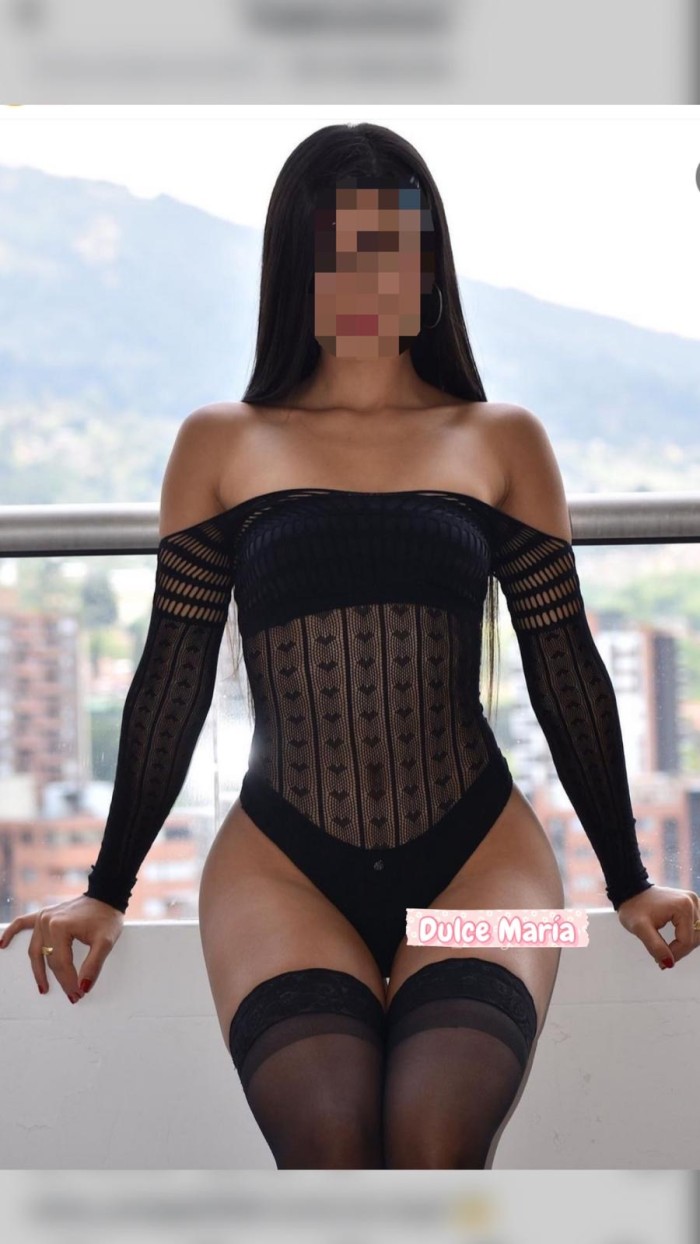 Novedad Universitaria de 24 años colombiana Cadiz