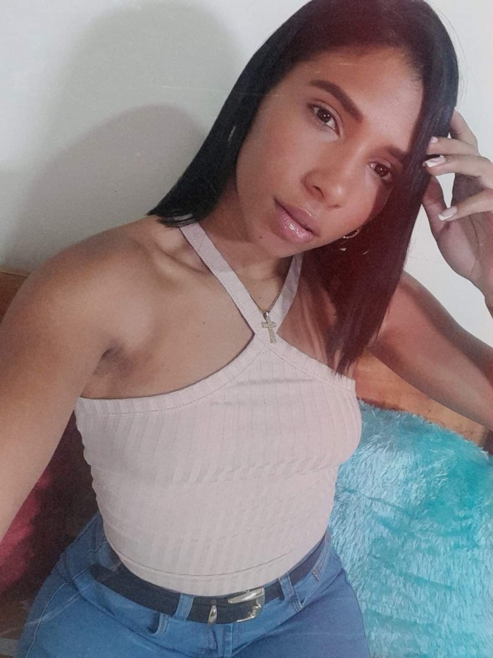 Morena novedad latina