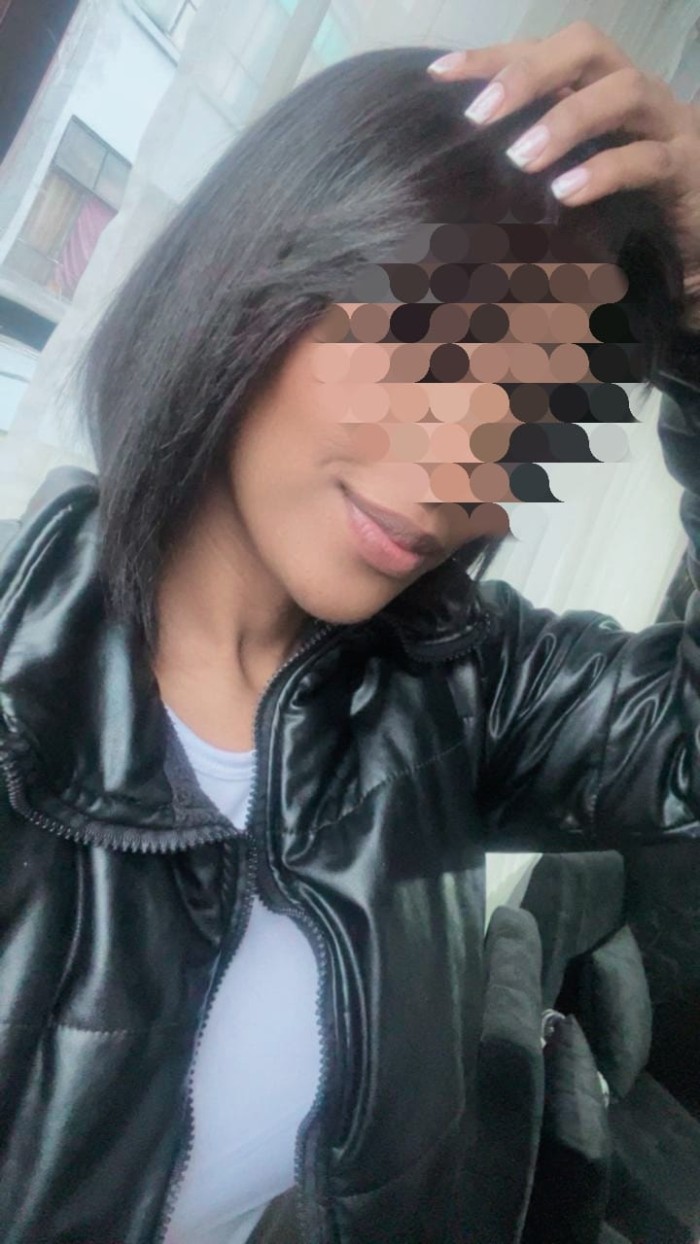 sofisticada y elegante scort