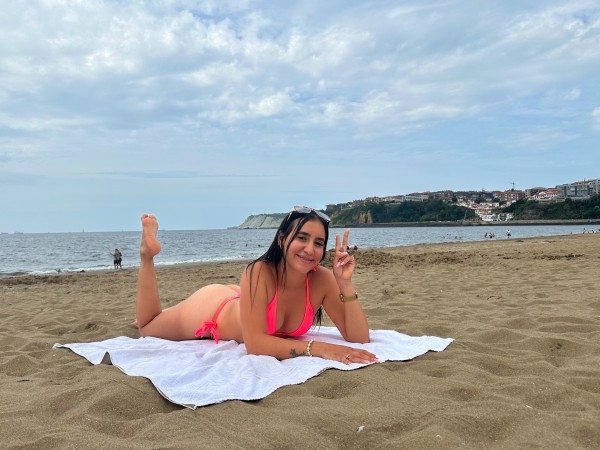 JOVENCITA RECIÉN LLEGADA A TU CIUDAD