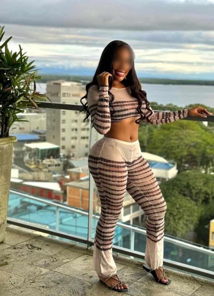 morena de gran trasero