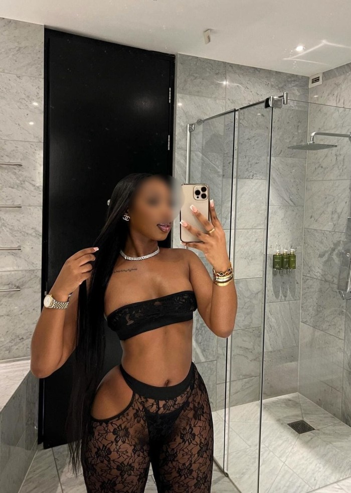 morena de gran trasero