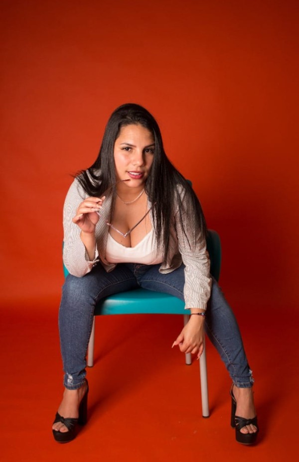 Chica en calor GRANADA CENTRO con muchas ganas de hacerte venir