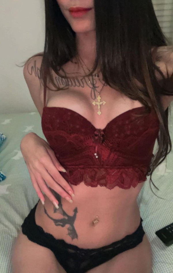 LUNNA TU CHICA BRASILEÑA CON GANAS DE FIESTA!!!