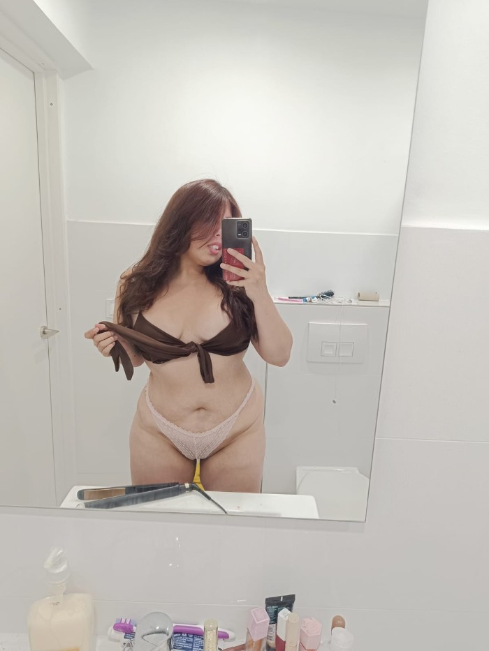 TU RICA CHUPONA A PELO