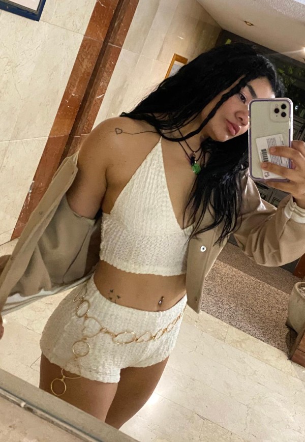CHICA TAL COMO ME VES, VEN A CONOCERME, FOTOS