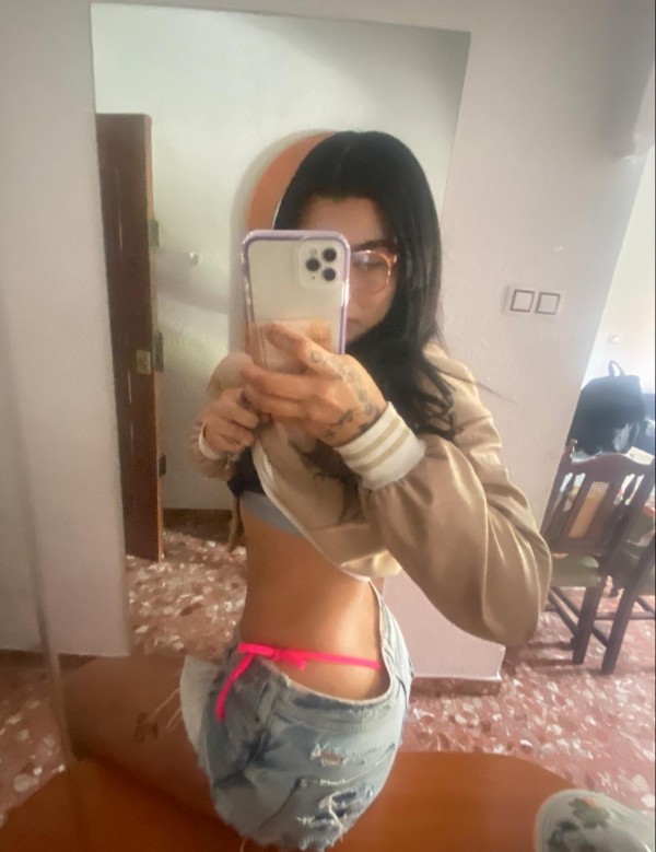CHICA TAL COMO ME VES, VEN A CONOCERME, FOTOS