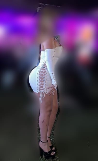 ANTES DEL CONTACTO UN DELICIOSO MASAJES. ATOCHA