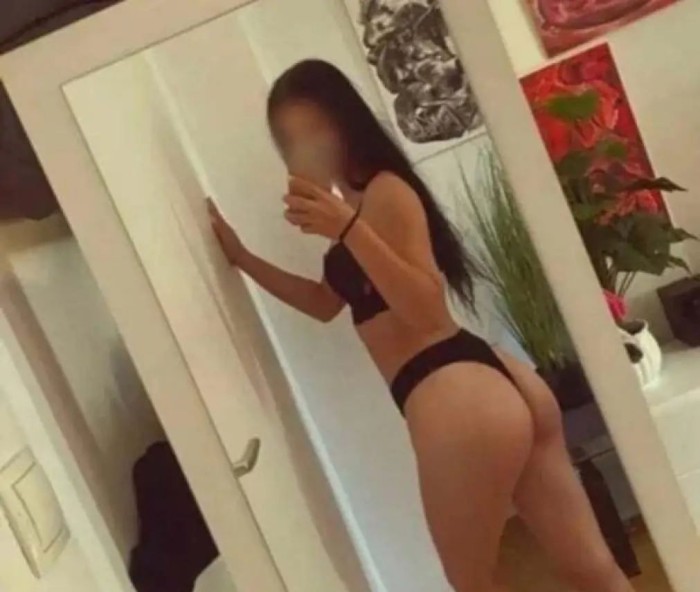 te ofrezco intimidad placer y mucho cariño