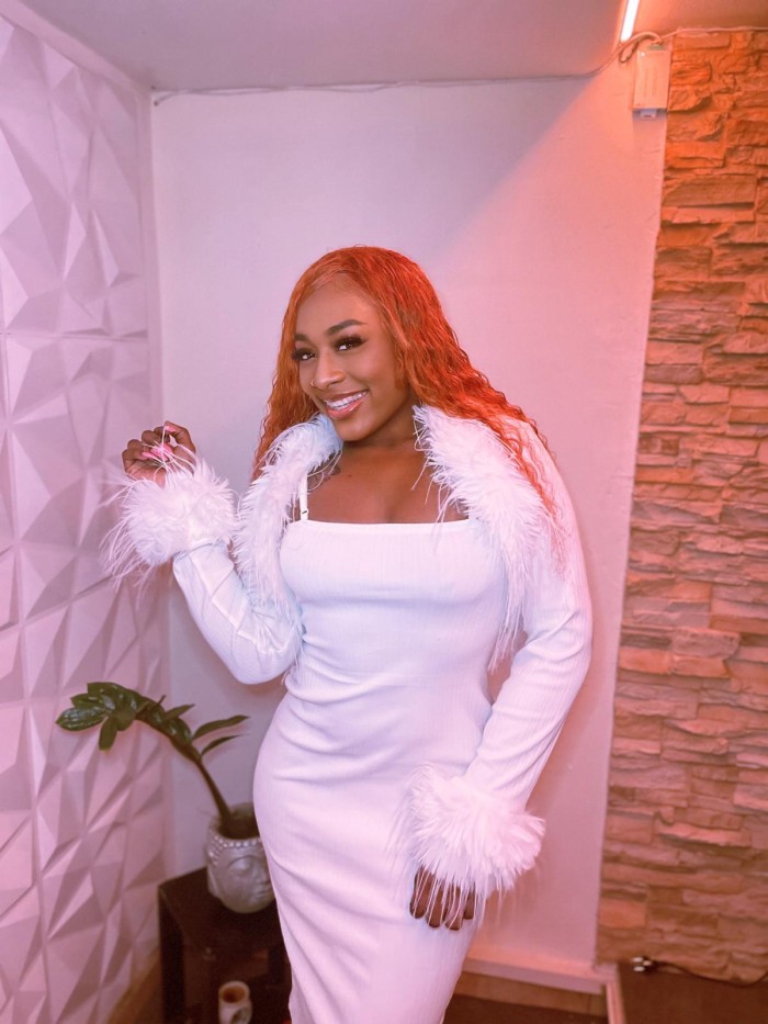 RICA GALLETA NEGRA HUMEDA Y FOGOSA