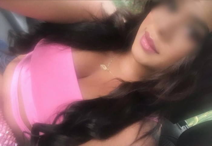 MIMOSA Y FIESTERA DE CULO GRANDE