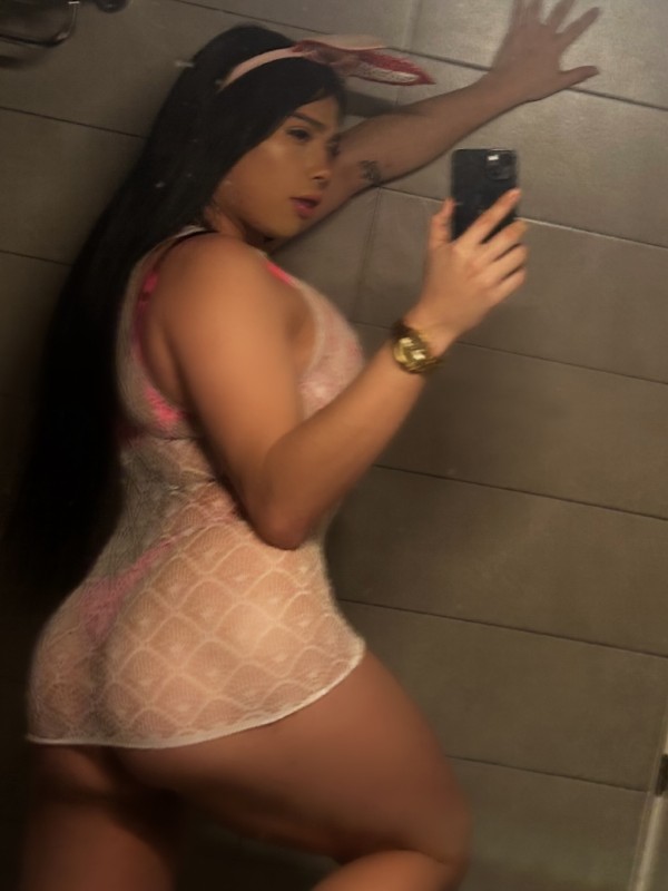 Sara Valentina Transexual Experta en principiantes! tengo 19 años