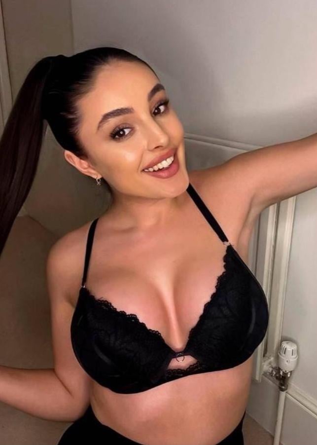 Una SEXY CHICA MUY SENZUAL