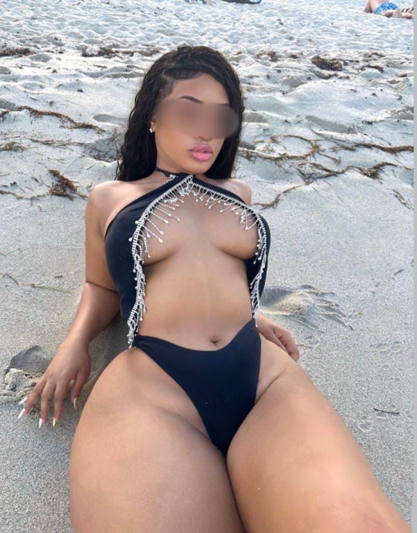 MAMADORA PORNO GUAPA Y FIESTERA LAS 24 HRS