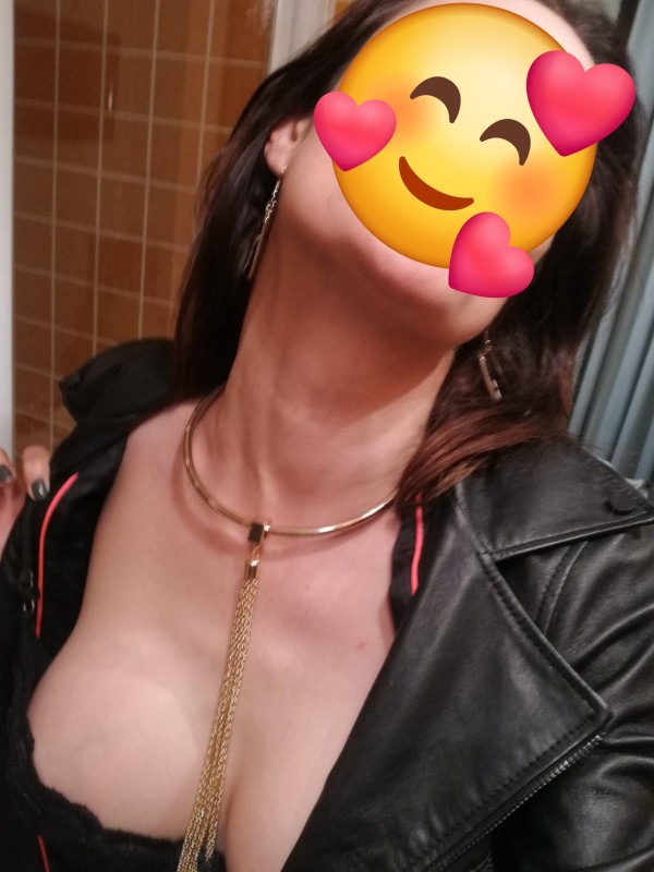 ESPAÑOLA!! DIVERTIDA Y DESENFADADA