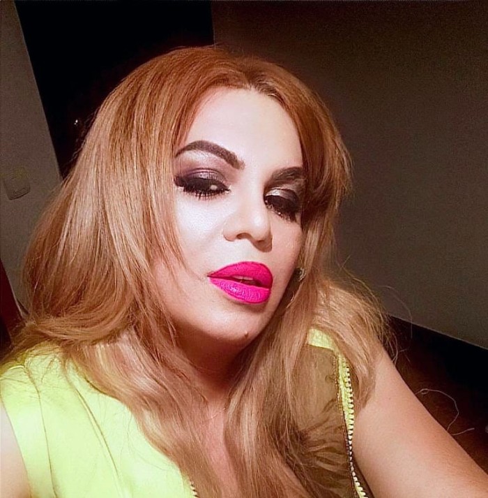 Trans trato de novios muy educada