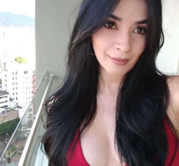 RICO COÑITO APRETADITO
