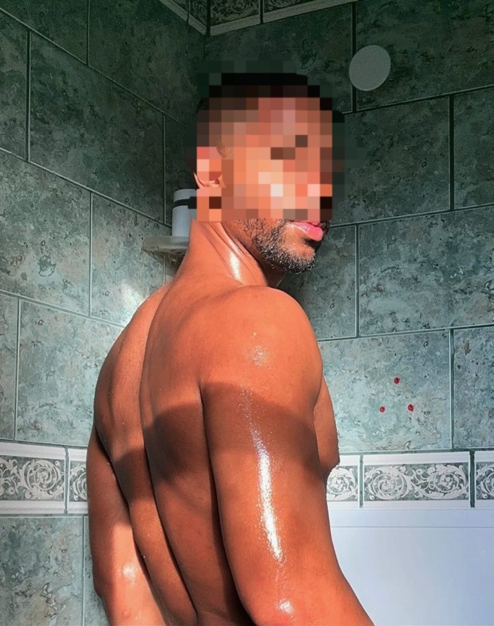 GIGOLO DE CATEGORÍA NUEVO POR MURCIA