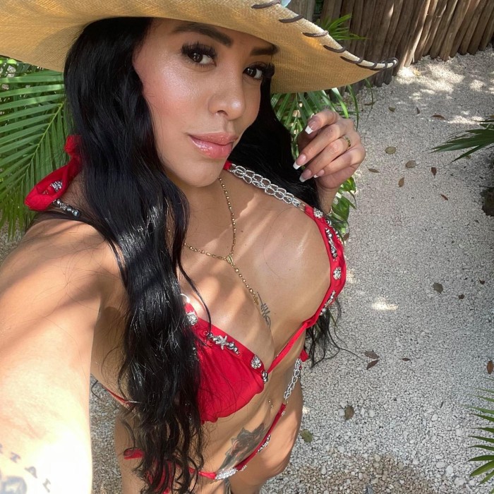 Hola soy Isabel  tu colombiana  cariñosa y dis