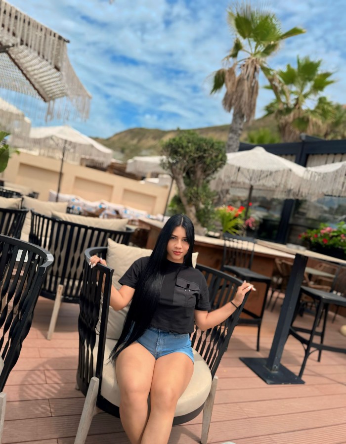 SEXY, SENSUAL Y MUY JUGUETONA