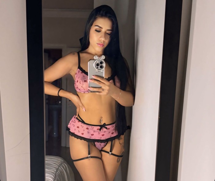QUIERO TU COMPAÑIA PARA HACER FIESTA