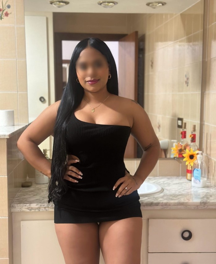 MORENA MUY CALIENTE