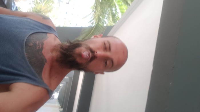 Tenemos la disponibilidad de un chico hetero activ