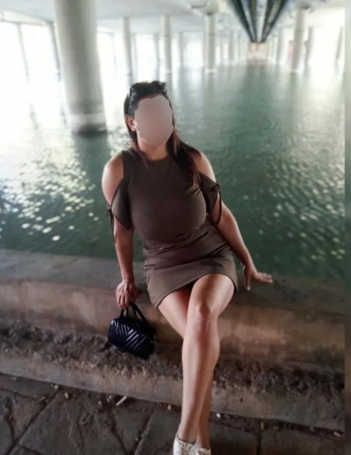 ADELA SUMISA,PEGAME OSTIAS,CULO GRATIS.