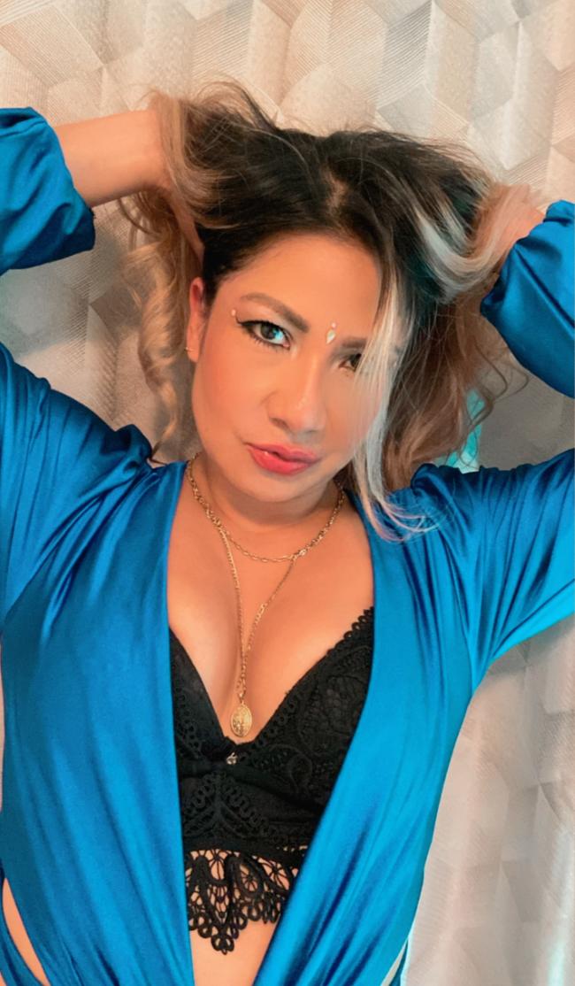 MILF NECESITA LECHITA URGENTE