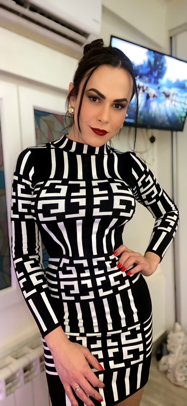 LEONA – www.allmylinks.com/leonaa