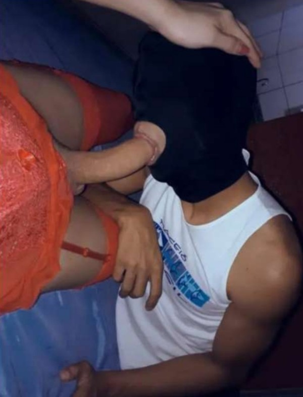 Trans Camila una verdadera mujer con polla