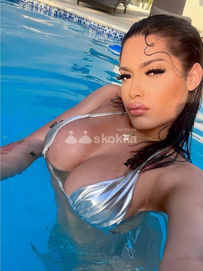 Hermosa jovencita disponible