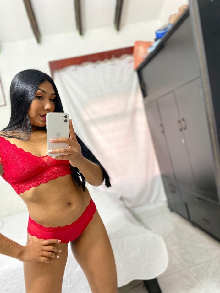 TU PUTITA FAVORITA DISPONIBLE